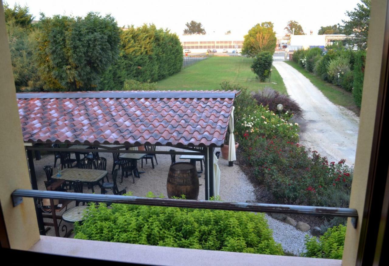 B&B La Ca Vecia Soragna Extérieur photo